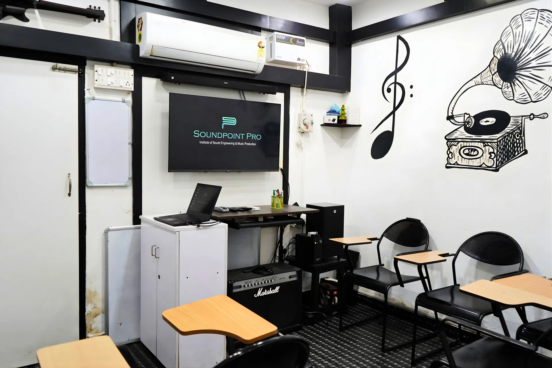 Classroom equipped with audiovisual teaching aids