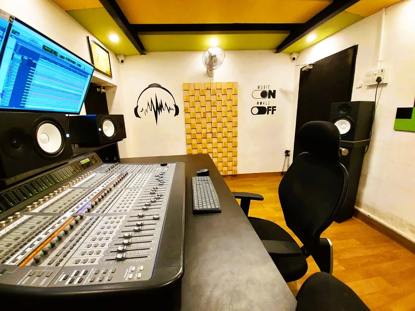 Studio B 2